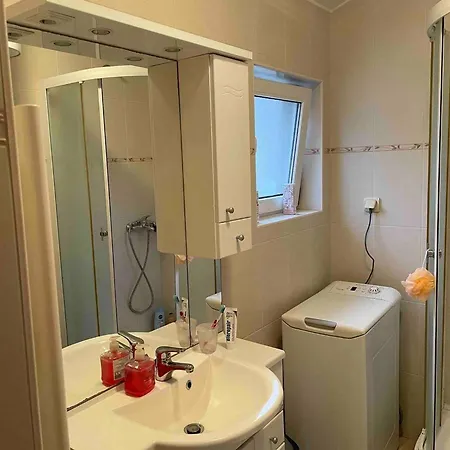 Luka - One Bedroom With Balcony And Sea View *