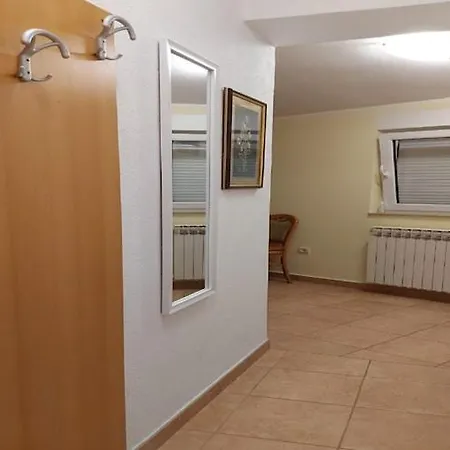 Luka - One Bedroom With Balcony And Sea View Šibenik