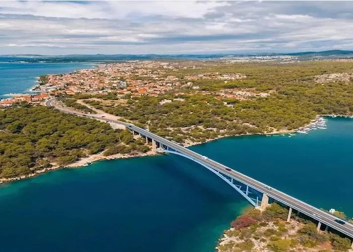Luka - One Bedroom With Balcony And Sea View Šibenik